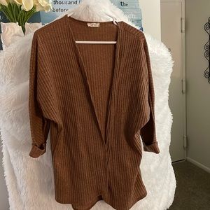 Cardigan with 3/4 sleeeve